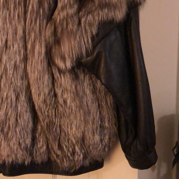 Raccoon Fur 🦝 & Leather Coat - Picture 6 of 16